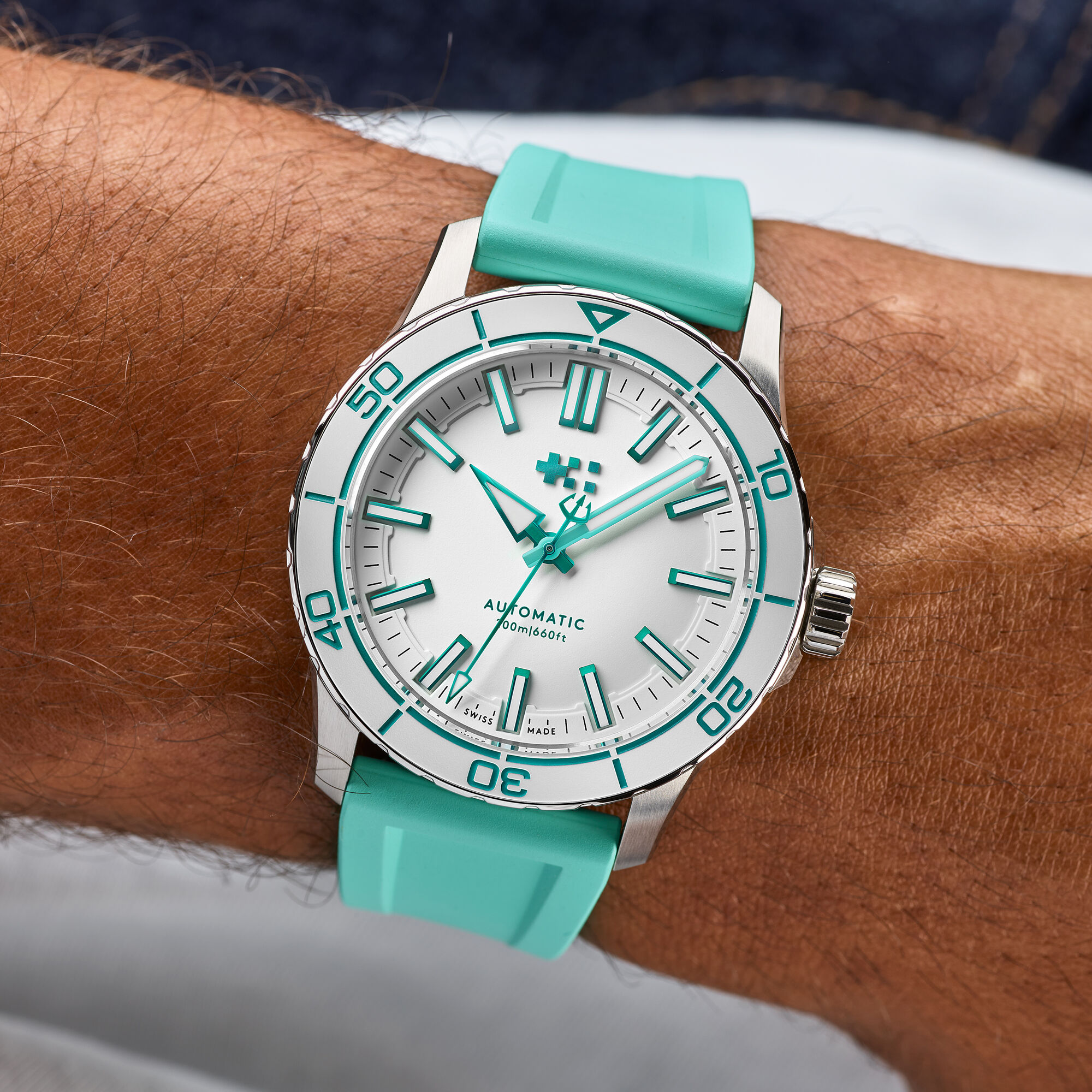 C60 Trident Reef 41mm|Acro White|Green Aquaflex Rubber