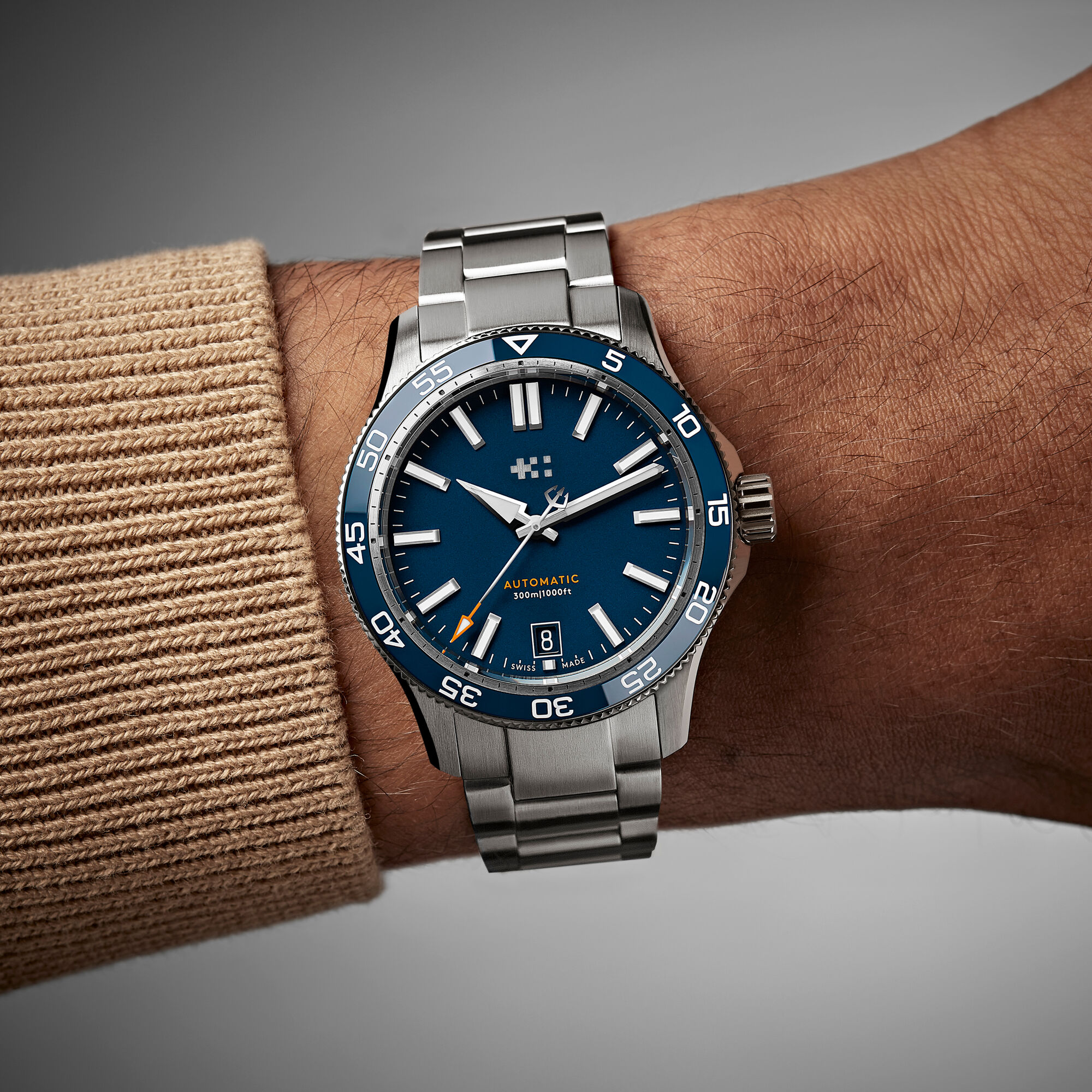 C60 Trident Pro 300 38mm|Blue|Bader Bracelet