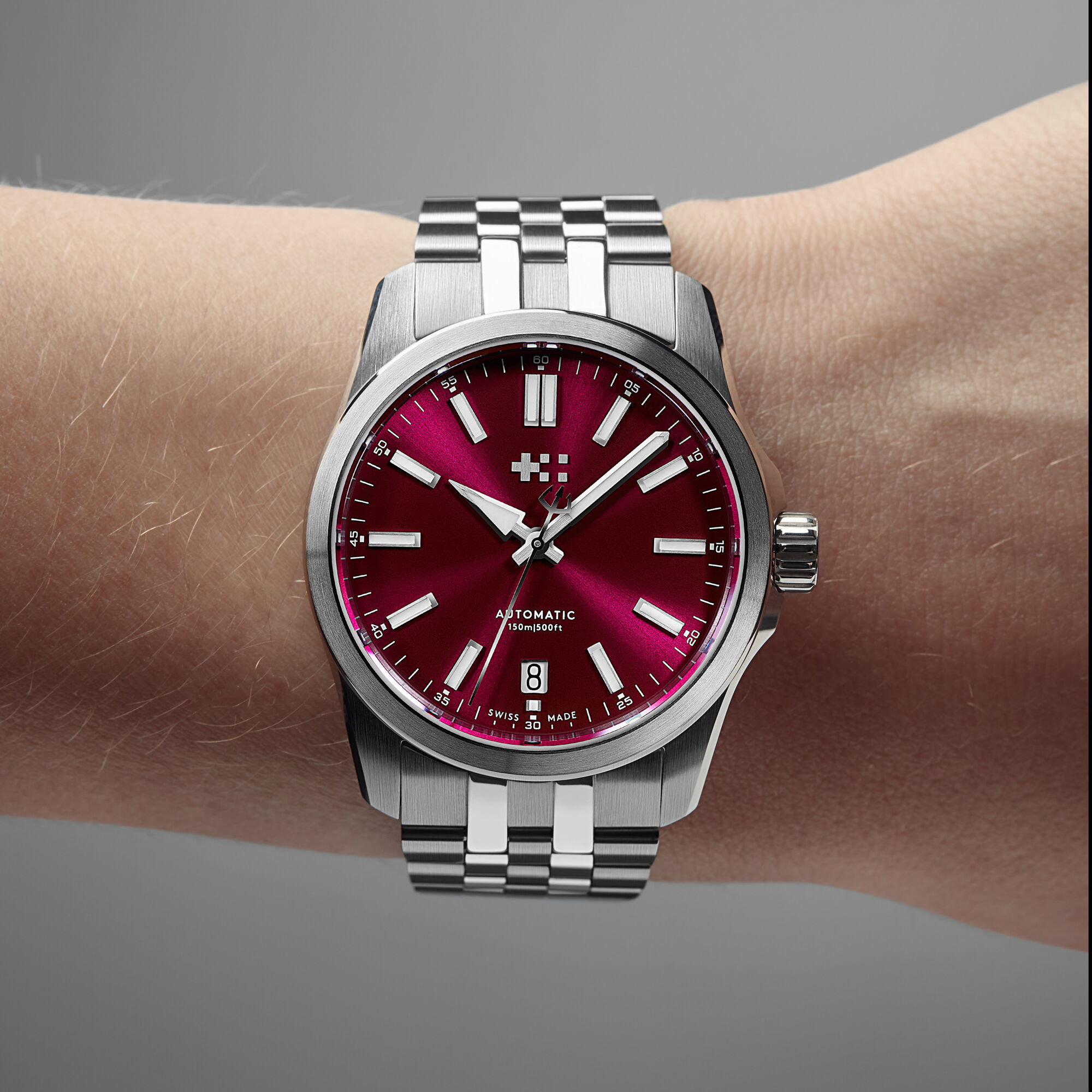 C63 Sealander Automatic  Mulberry Red/Silver|Consort Bracelet