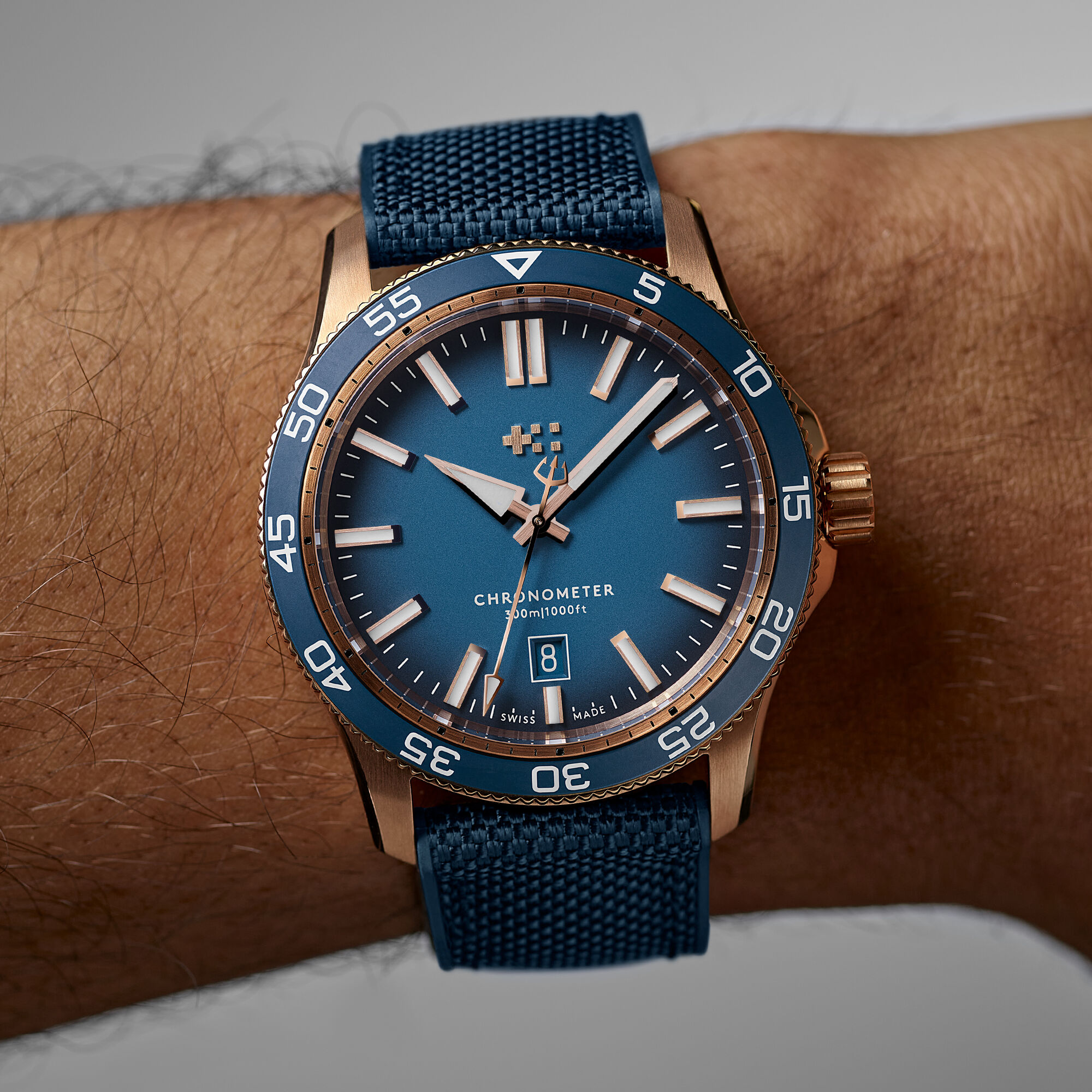 C60 Pro 300 Bronze  Blue Hybrid Rubber