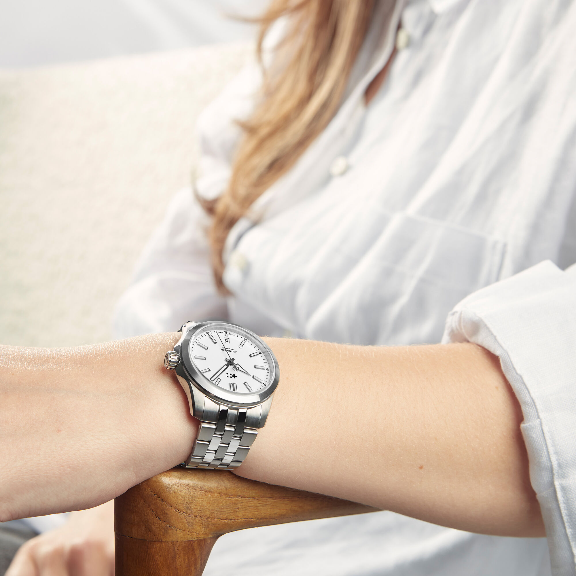 C63 Sealander Automatic White/Silver|Consort Bracelet