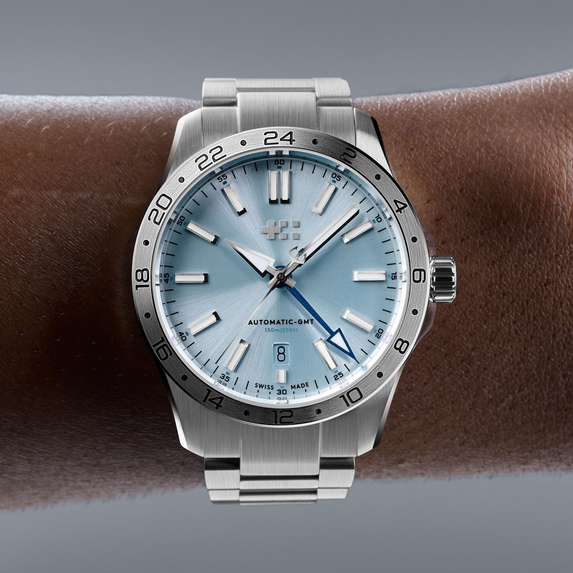 C63 Sealander GMT  39mm|Air Blue/Silver|Bader Bracelet