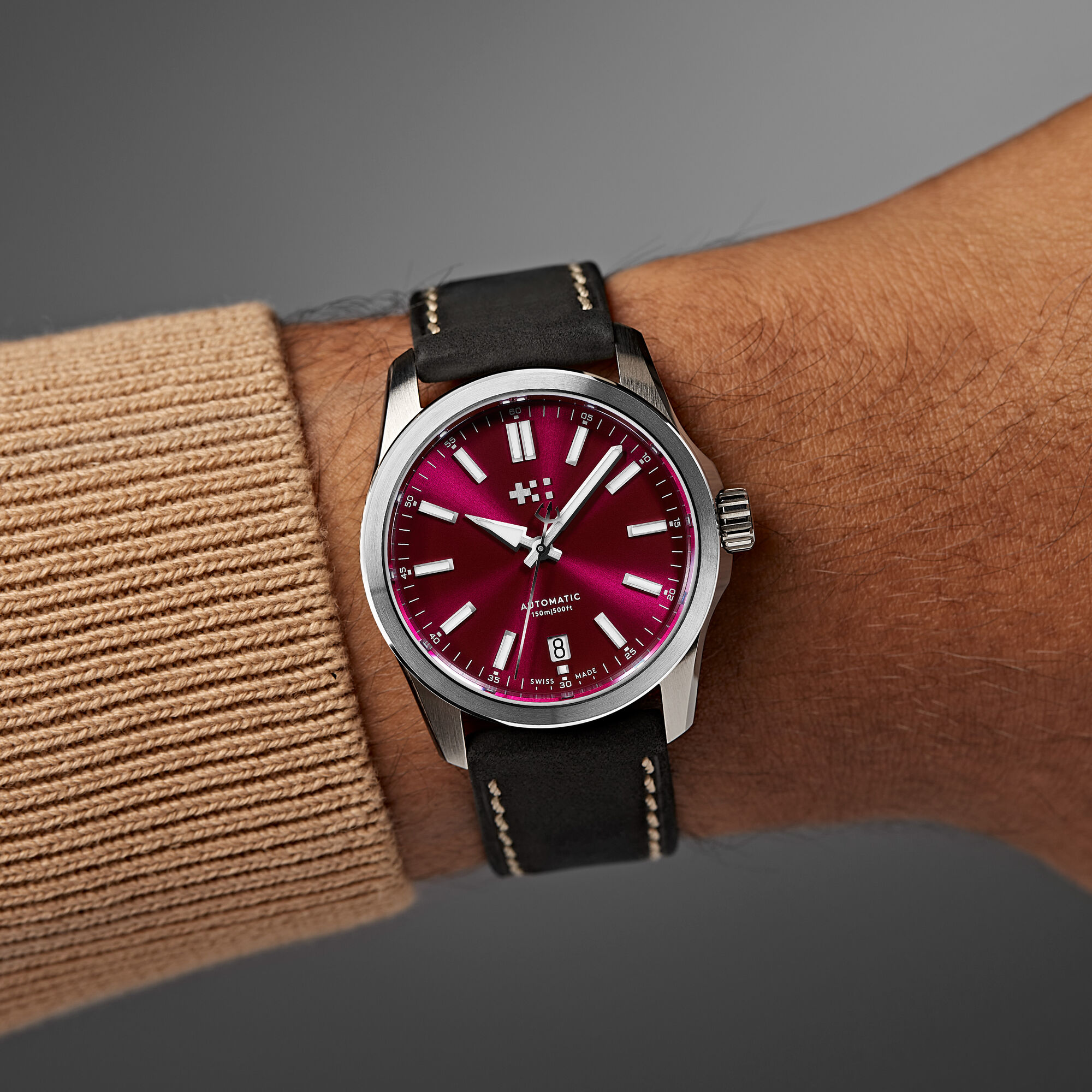 C63 Sealander Automatic Mulberry Red/Silver|Black Vintage Oak Leather