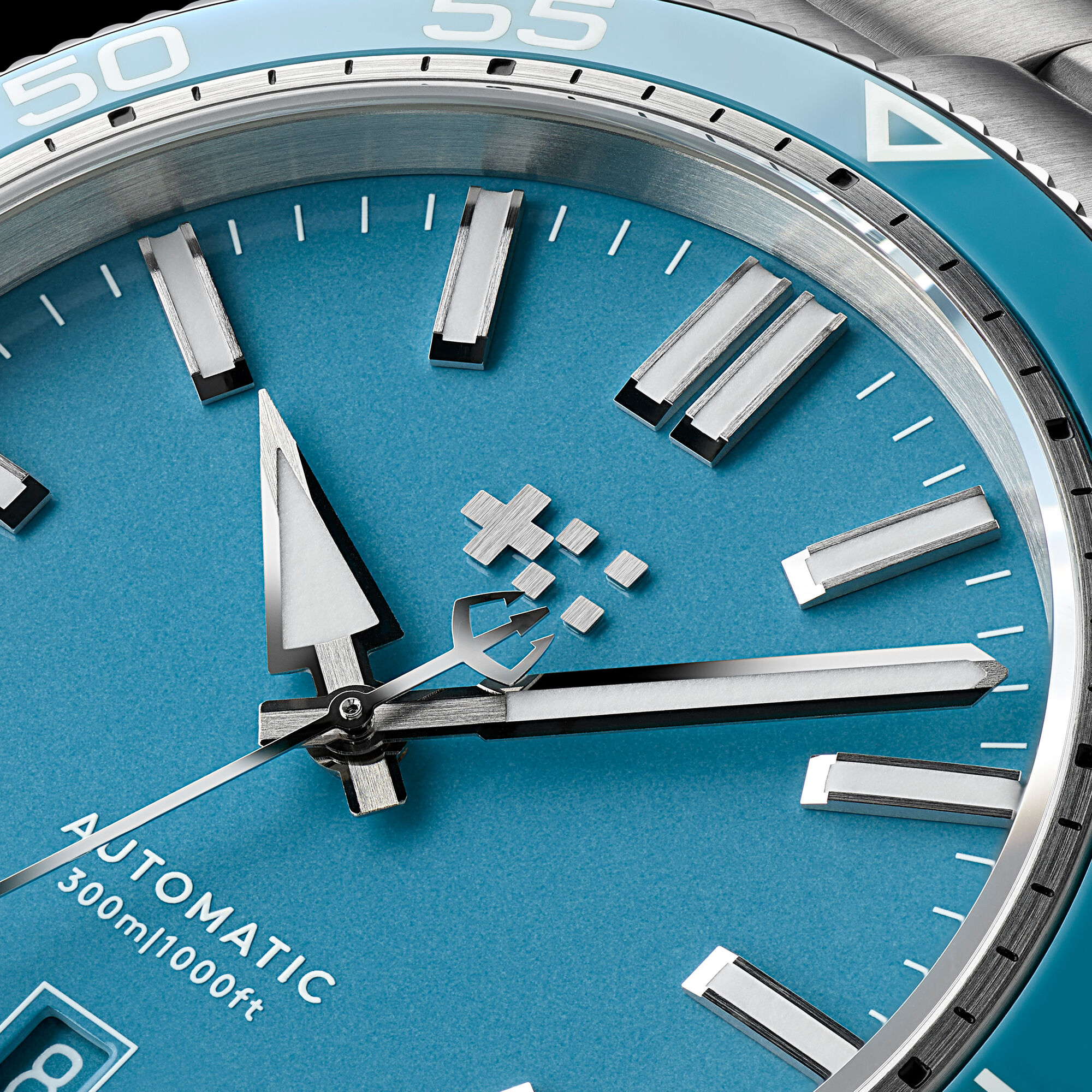 C60 Trident Pro 300  40mm|Pool Blue|Bader Bracelet