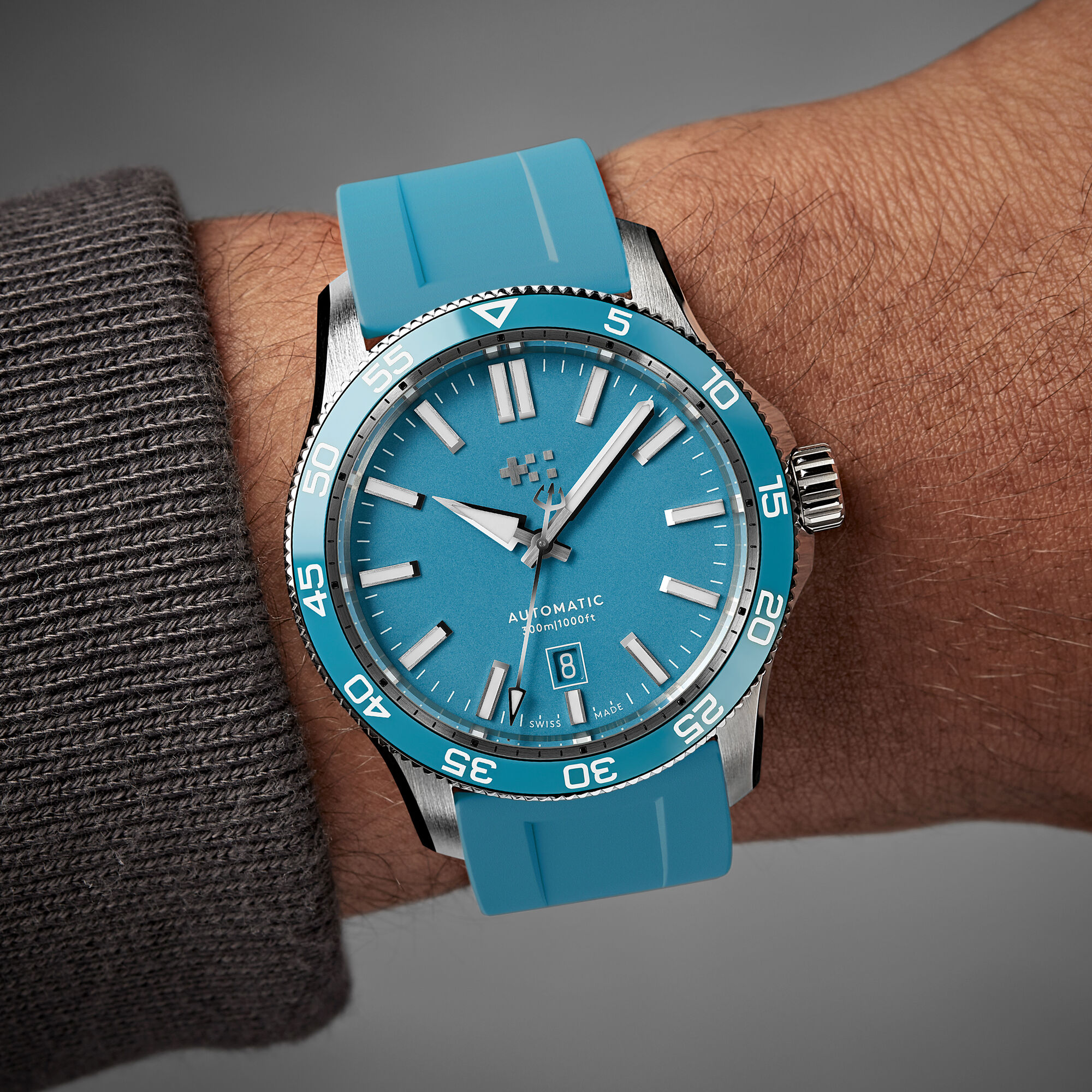 C60 Trident Pro 300  42mm|Pool Blue|Light Blue Aquaflex Rubber