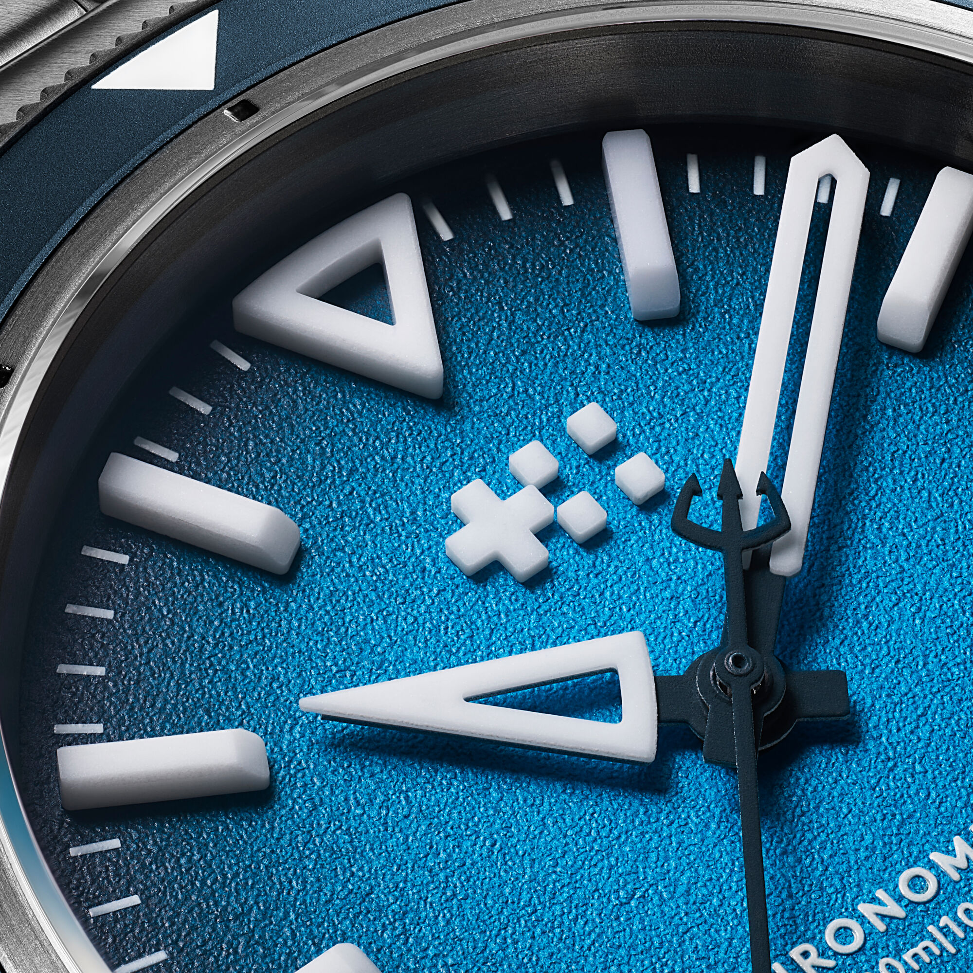 C60 Trident Lumi&egrave;re  Blue|Orange Aquaflex Rubber
