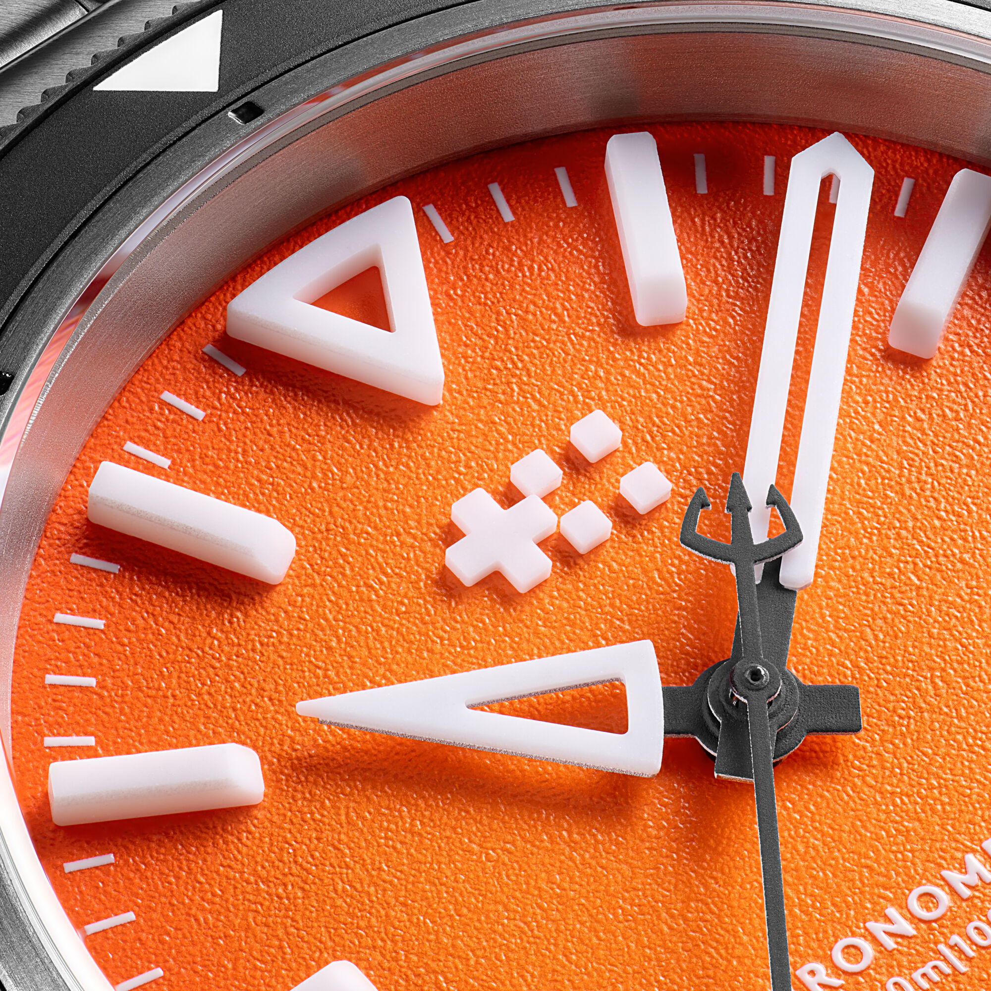 C60 Trident Lumi&egrave;re  Orange|Orange Aquaflex Rubber