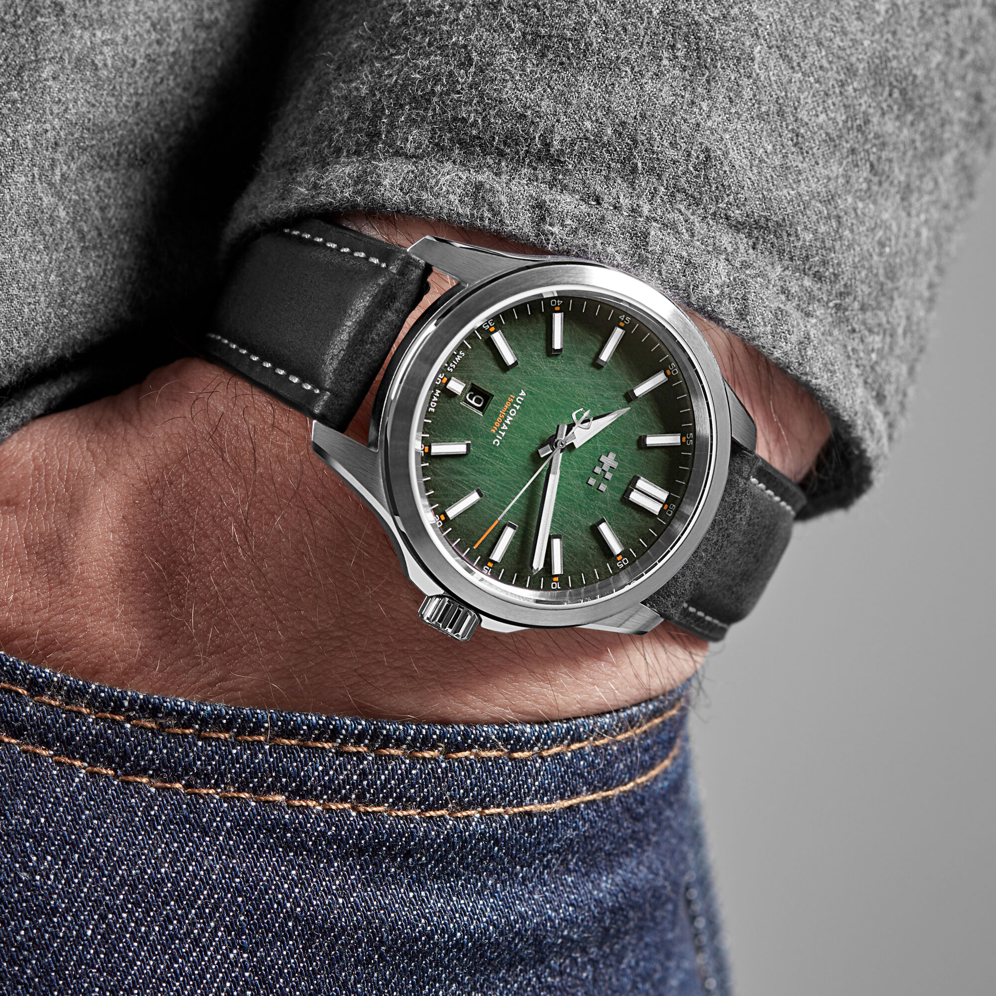 C63 Sealander Automatic  Hunter Green/Silver|Black Vintage Oak Leather