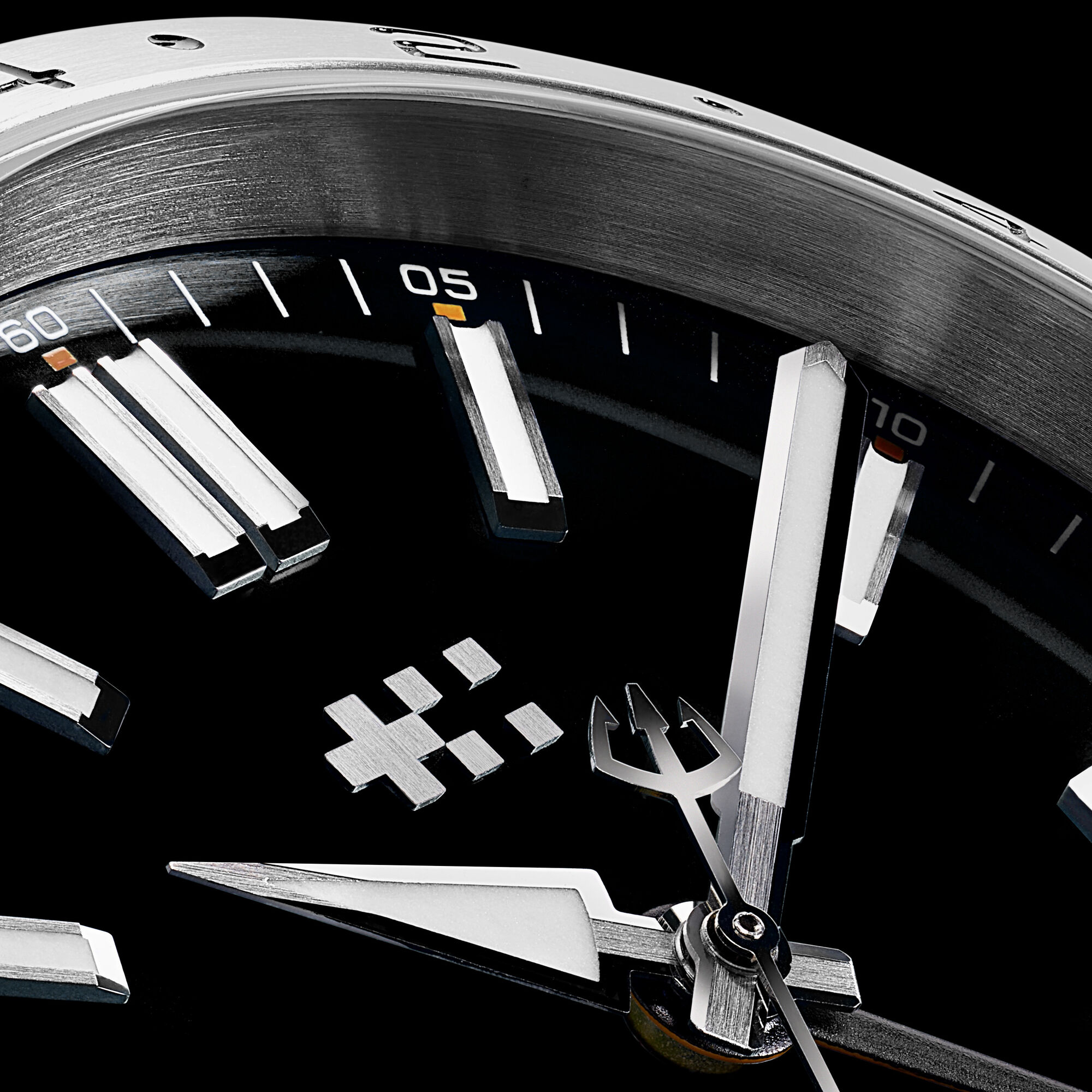C63 Sealander GMT  39mm|Black/Silver|Camel Vintage Oak Leather