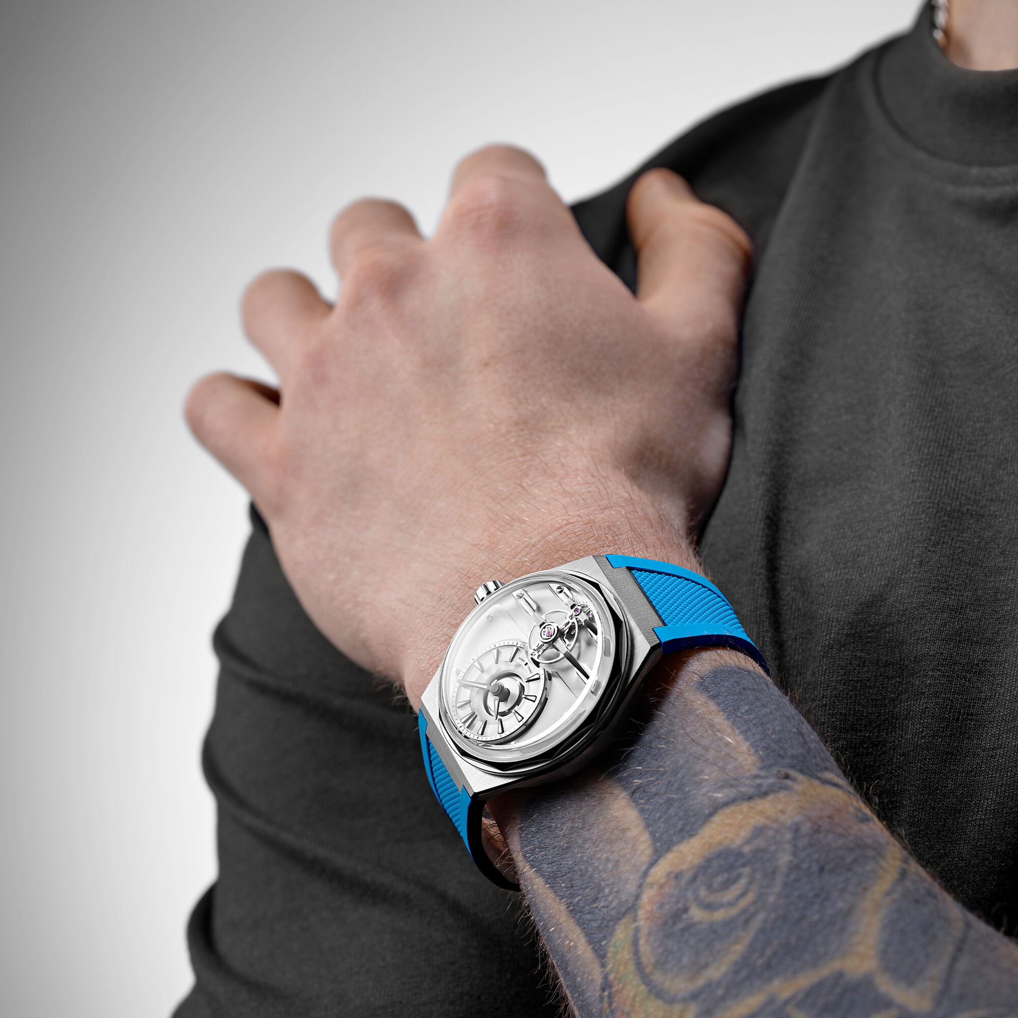 The C12 Loco  Alabaster White|Blue Rubber