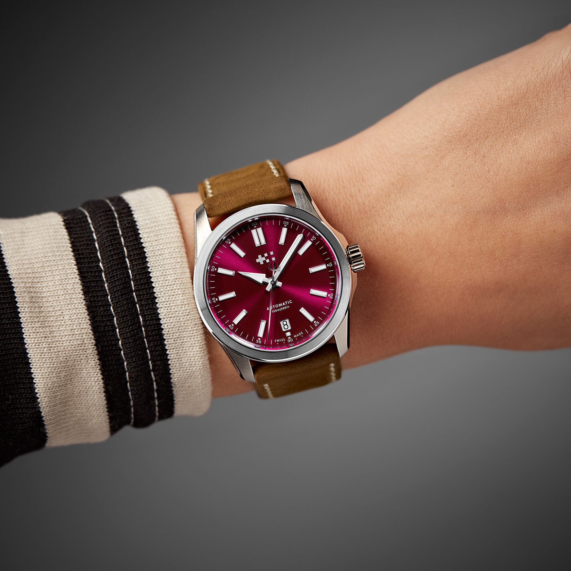 C63 Sealander Automatic  Mulberry Red/Silver|Camel Vintage Oak Leather
