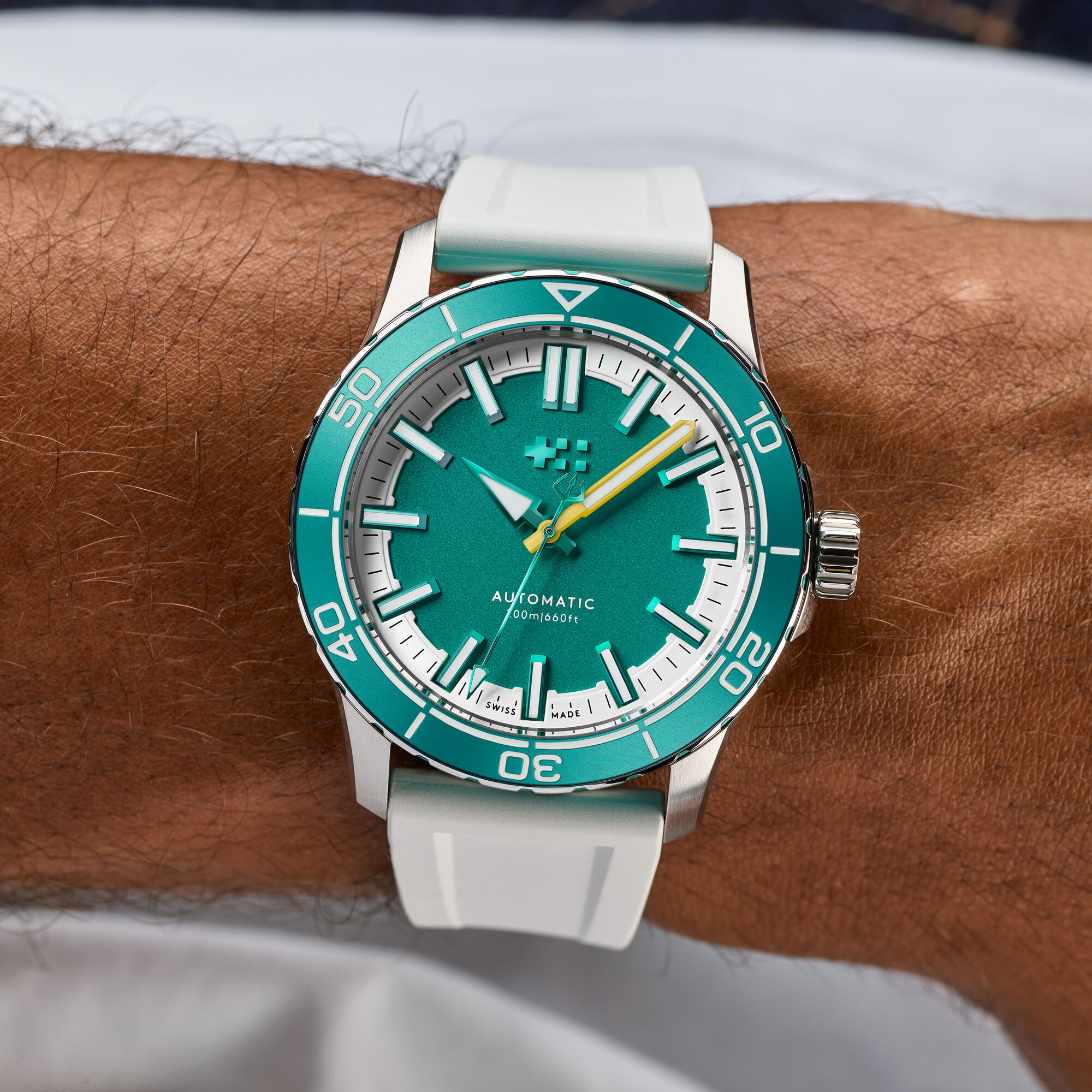C60 Trident Reef 44mm|Chalice Green|White Aquaflex Rubber 1 C60 Trident Reef 44mm|Chalice Green|White Aquaflex Rubber